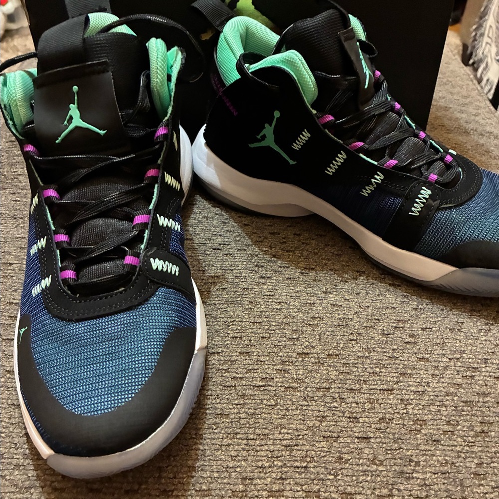 Air Jordan Black and Teal Sneakers Jumpman 2020
